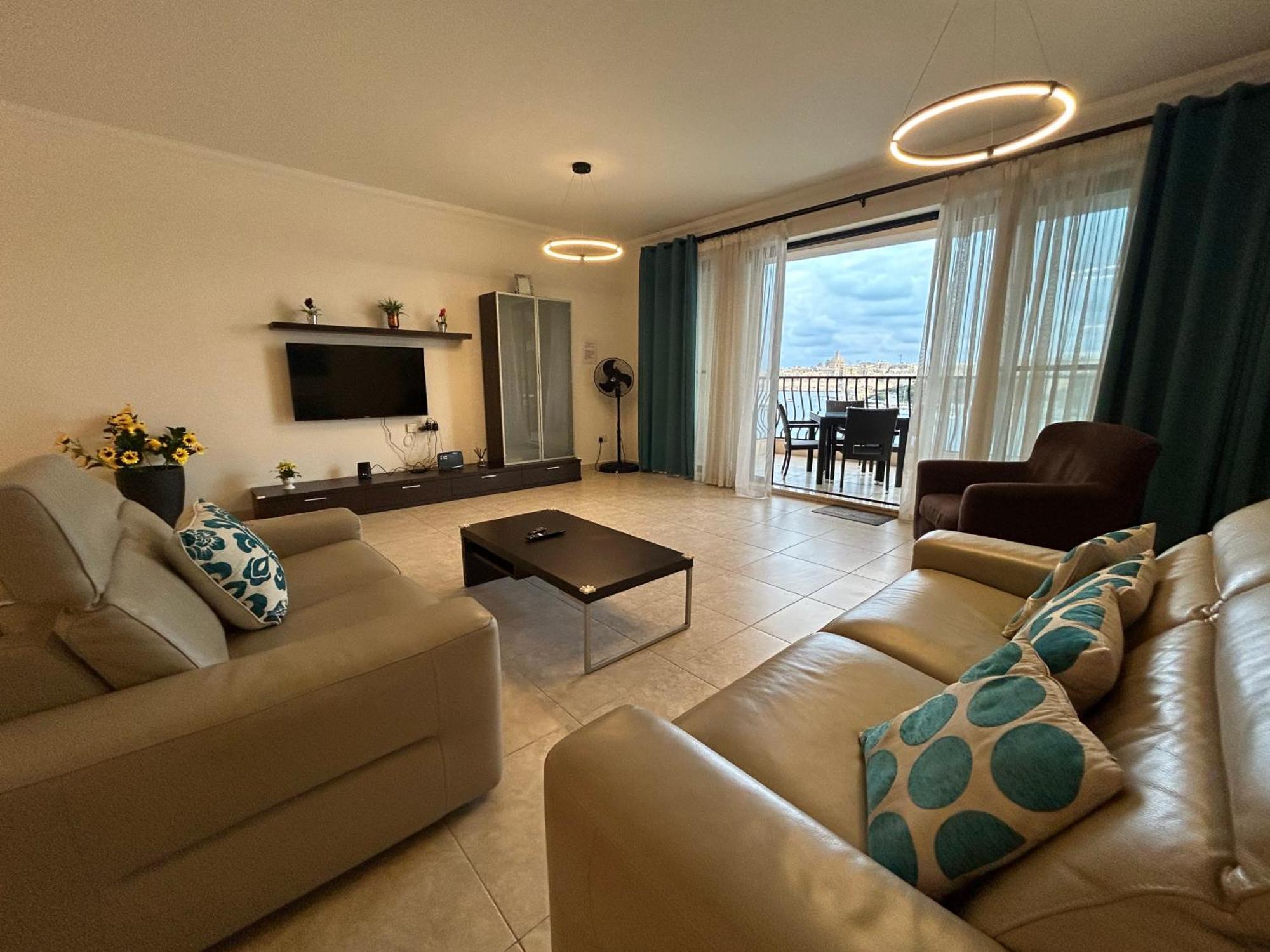 Ferry Ultracentral Location Valletta View Apartment *